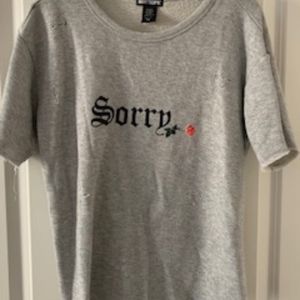 "Sorry" cut off Short Sleeve Sweatshirt